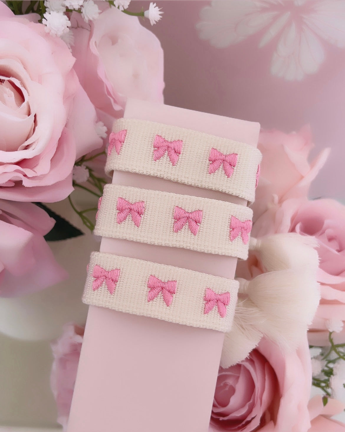 Bracelet brodé BOWS