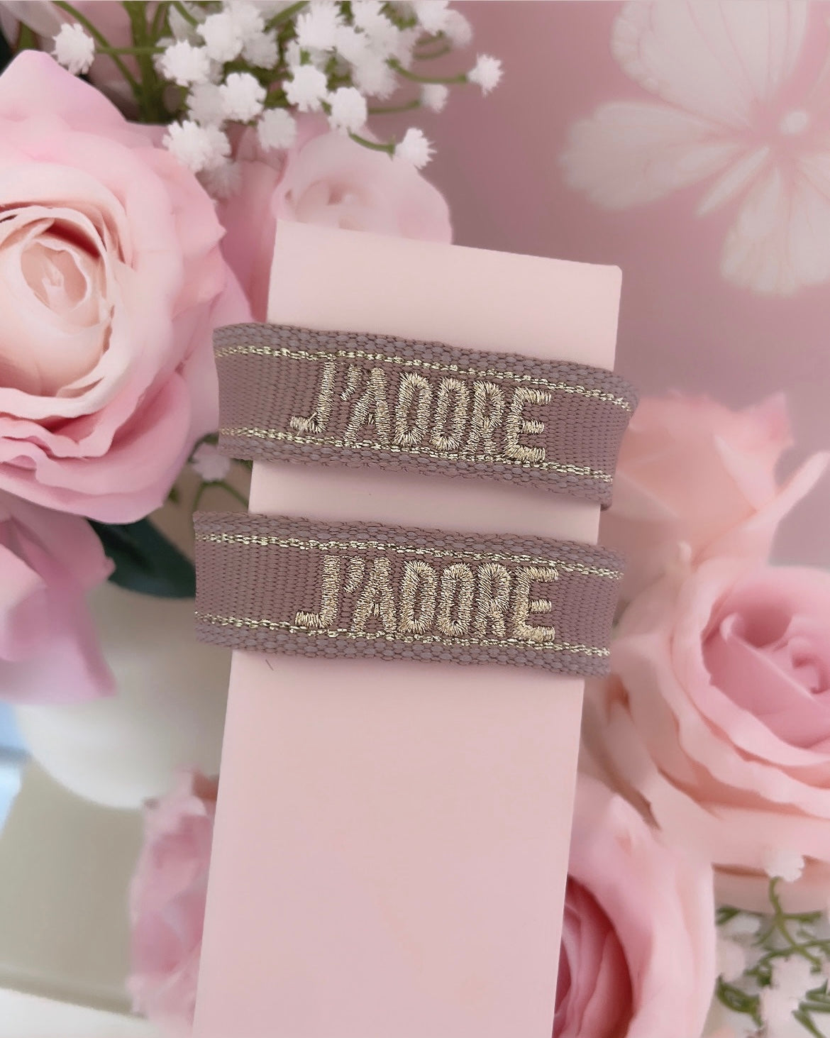 Bracelet « J’ADORE » taupe doré