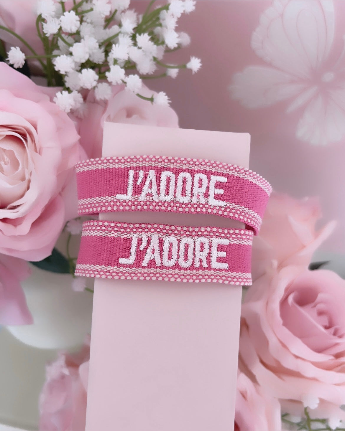 Bracelet brodé « J’adore »