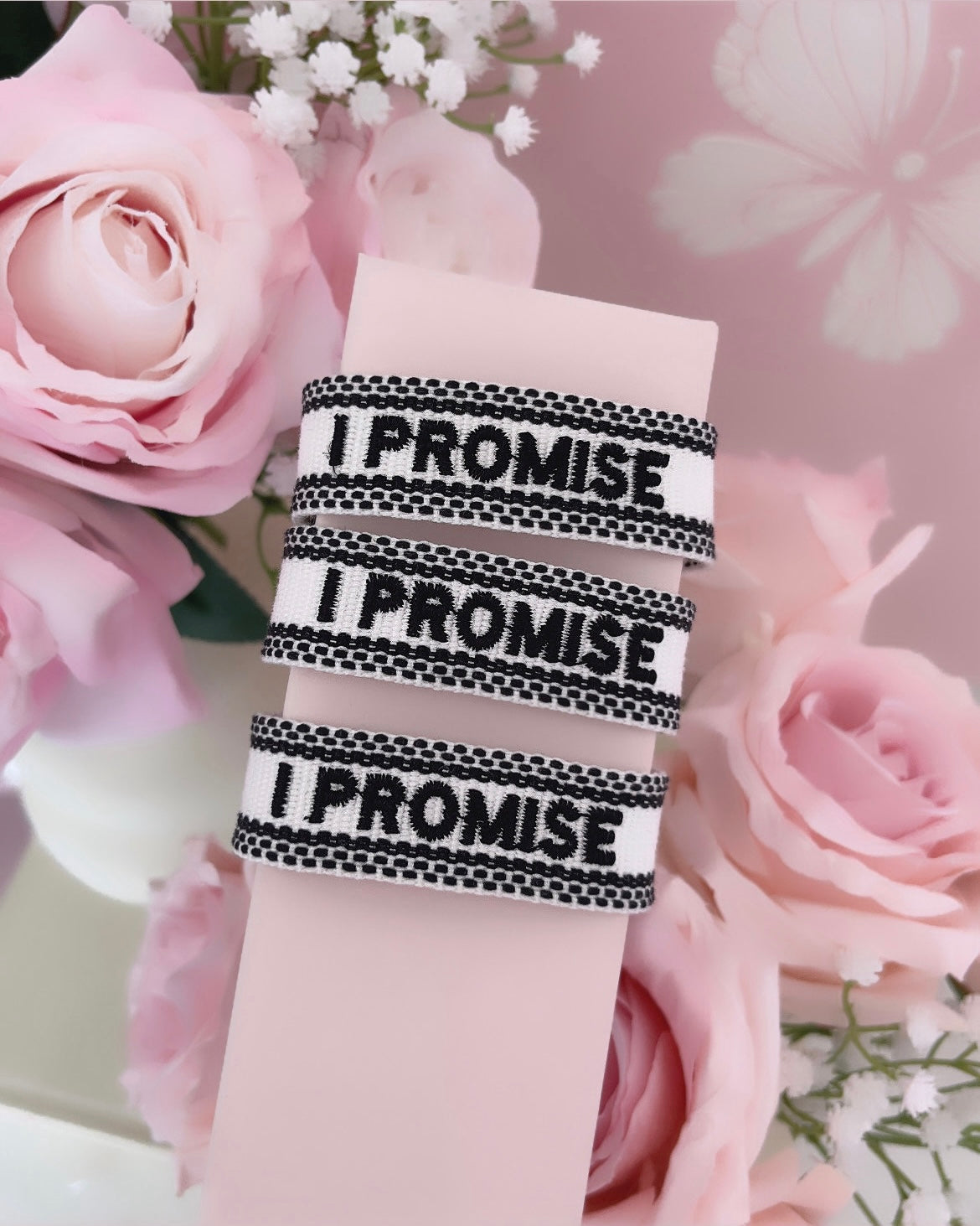 Bracelet brodé « I Promise»