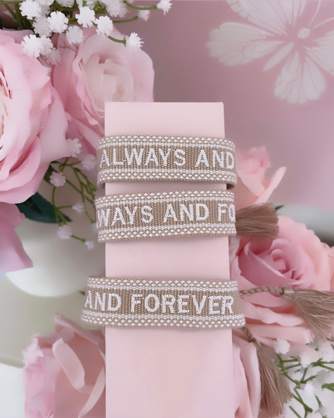 Bracelet brodé « Always and Forever » beige