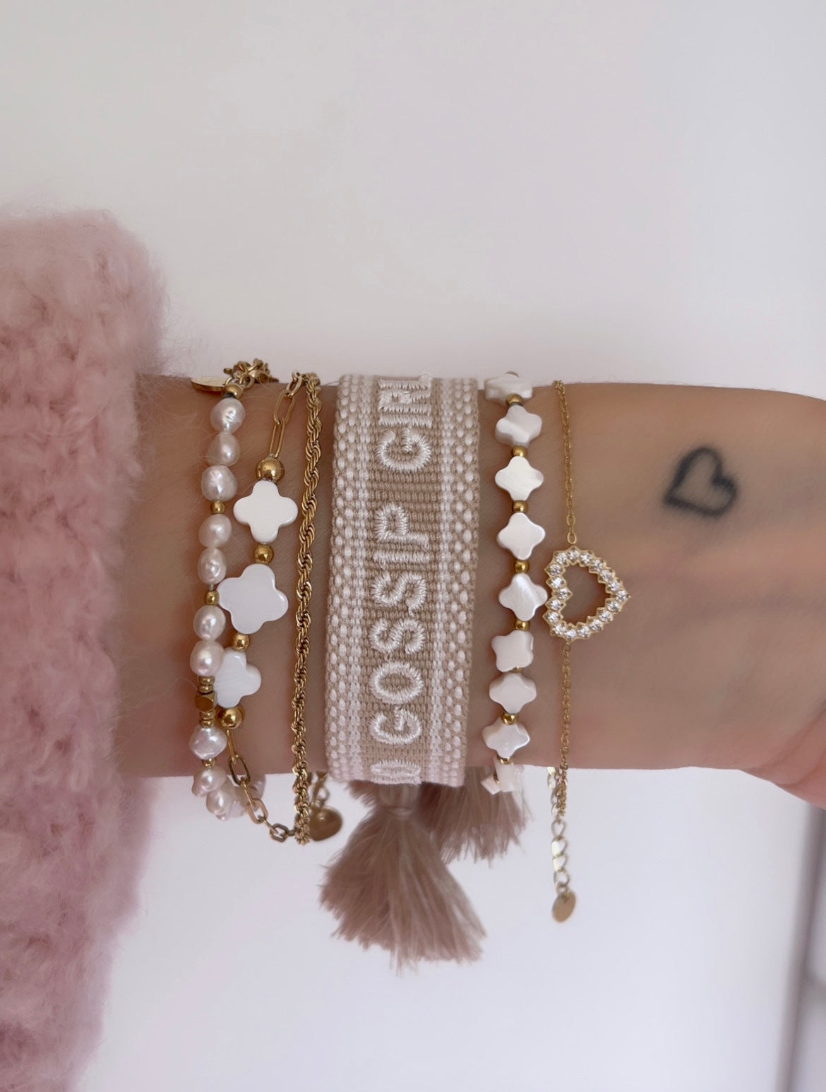 Bracelet « XOXO GOSSIP GIRL » beige