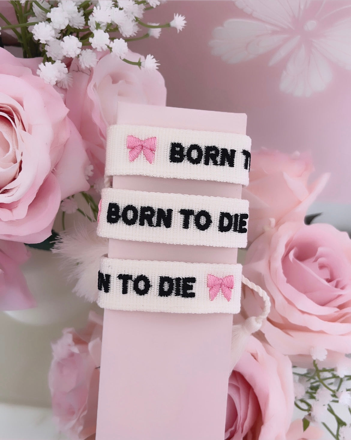 Bracelet brodé « Born to die »