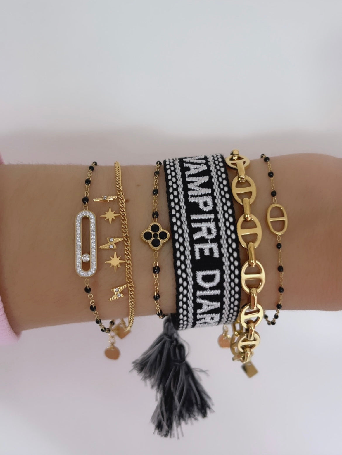 Bracelet « THE VAMPIRE DIARIES » noir