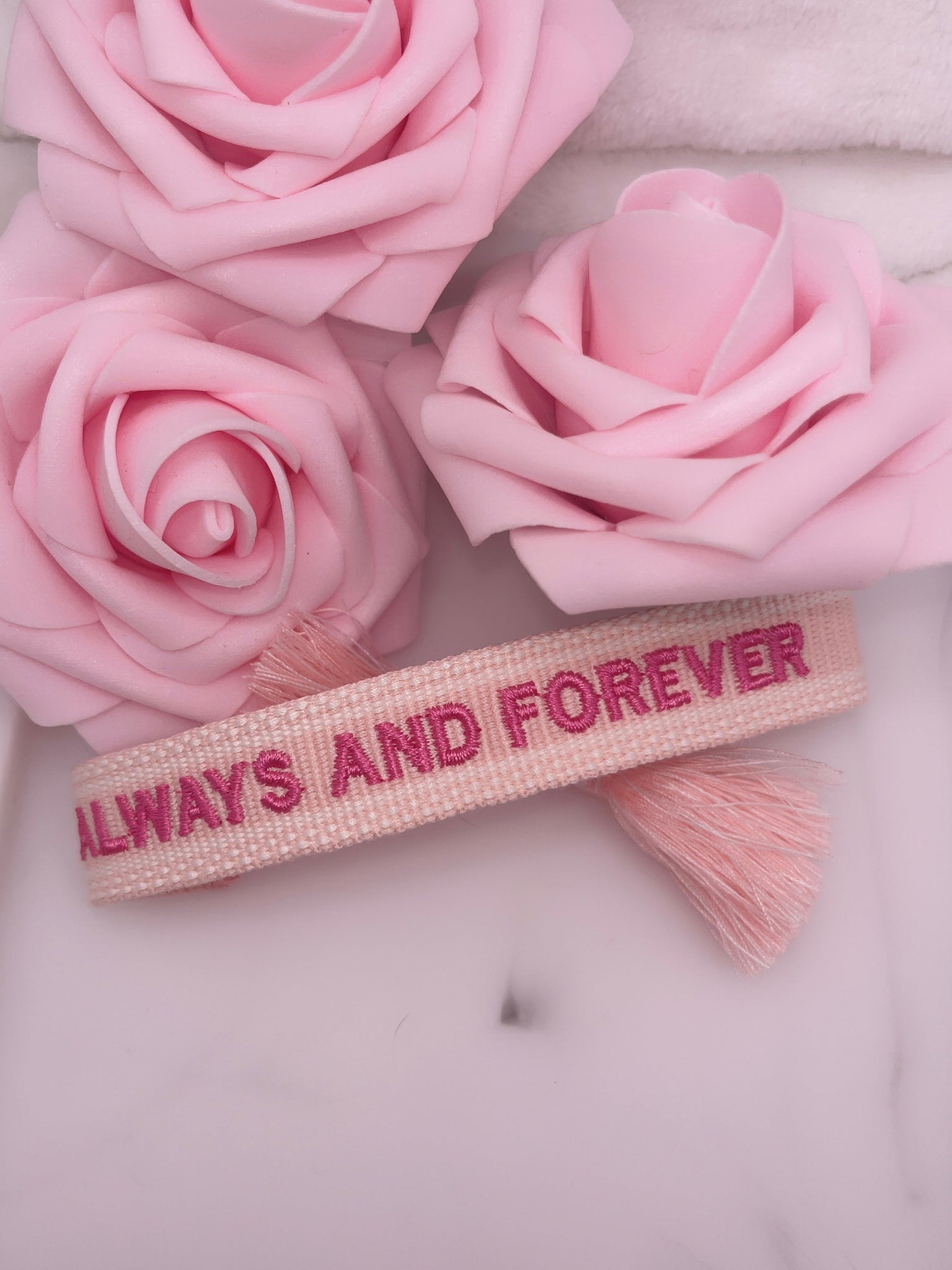 BRACELET BRODÉ ALWAYS AND FOREVER ROSE