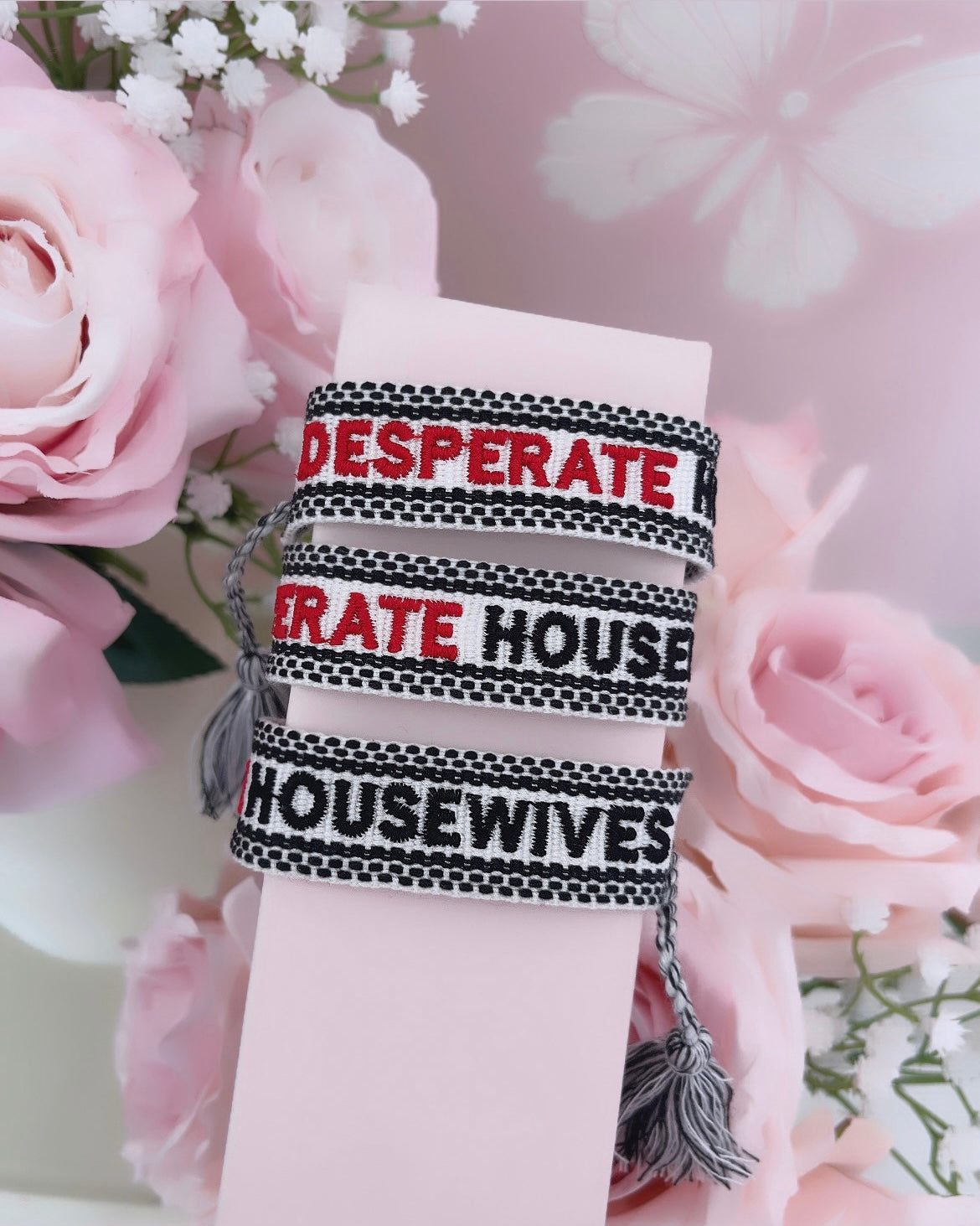 Bracelet brodé « Desperate Housewives »