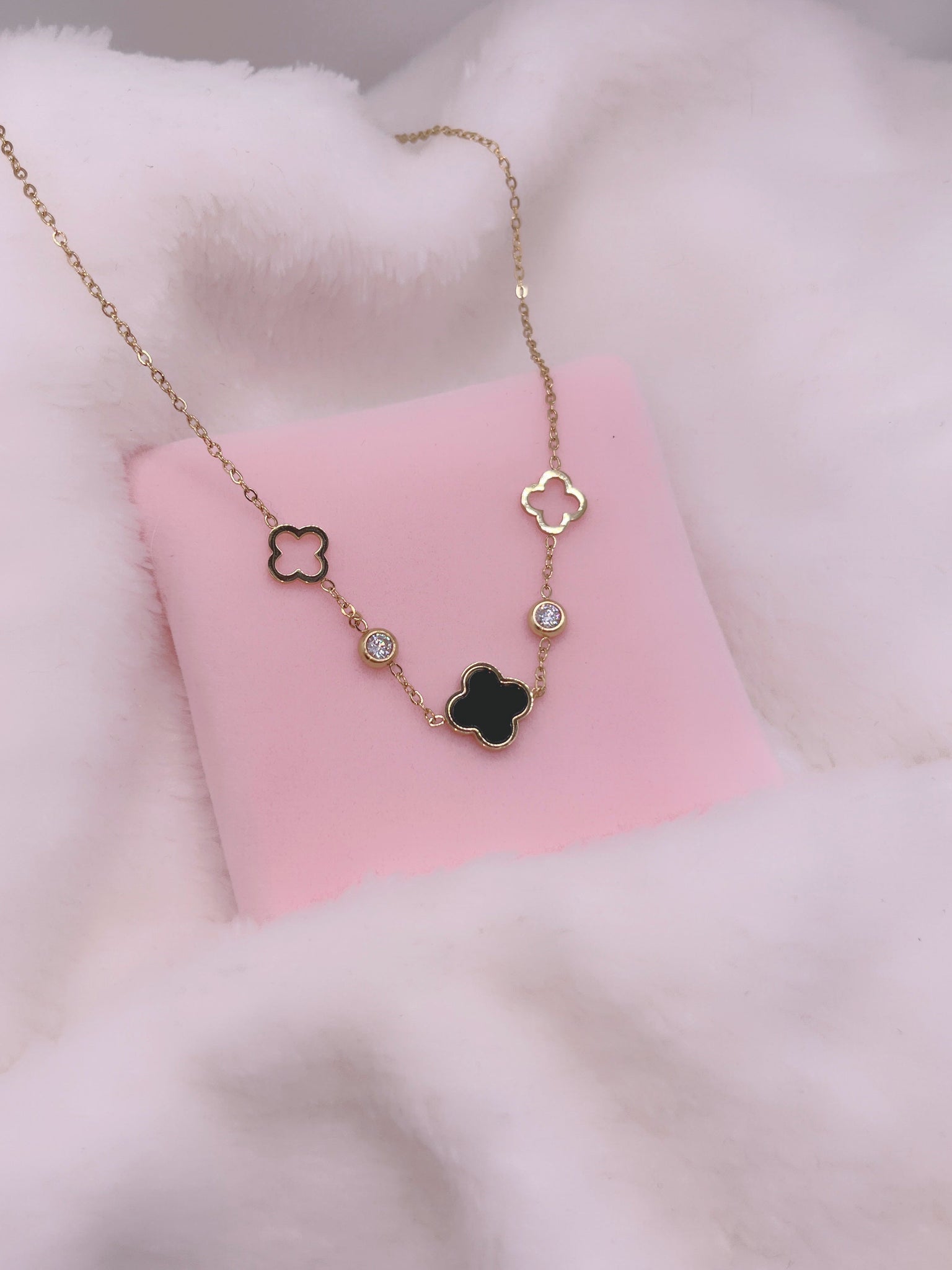 COLLIER ALORA NOIR